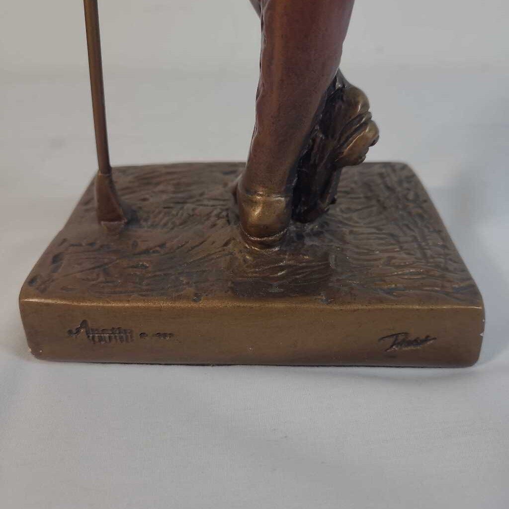 AUSTIN SCULPTURE - GOLFER IN SWEATER VEST