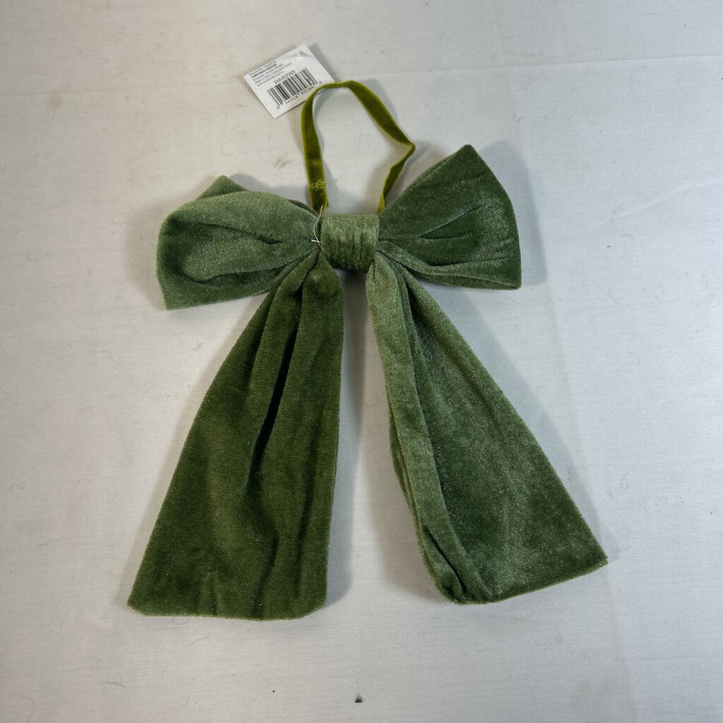 VELVET BOW - SAGE GREEN