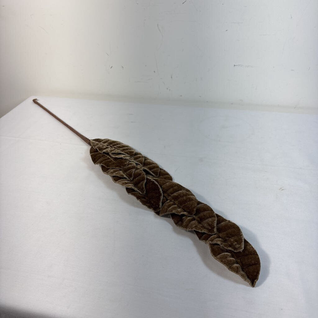 VELVET LEAF SPRAY - BROWN