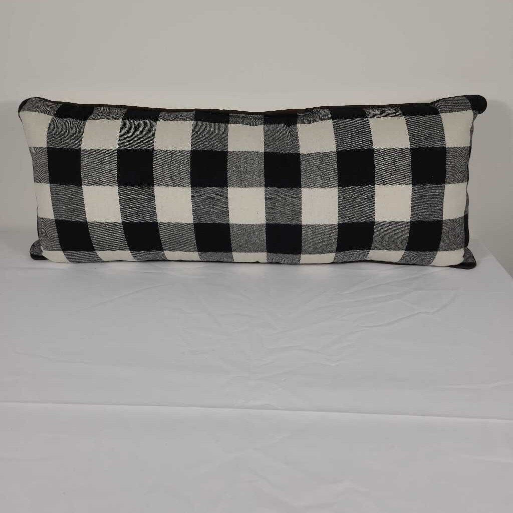 HELLO SUNSHINE PLAID PILLOW