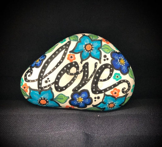 LOVE - WORD STONE (#1)