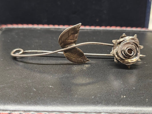 .800 SILVER FLOWER PIN/BROOCH