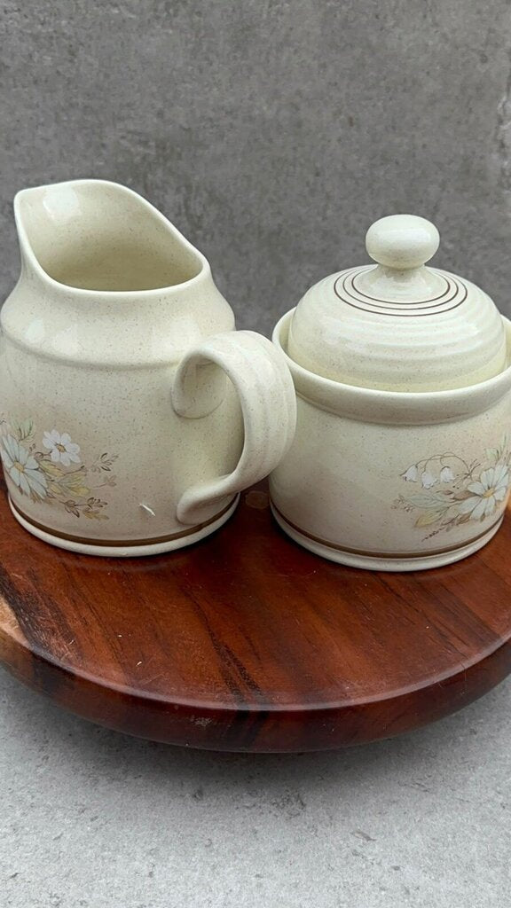 Royal Doulton Cream & Sugar Set (2 pcs)