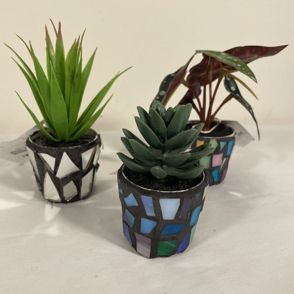 MOSAIC POT - FAUX GREENERY - SMALL