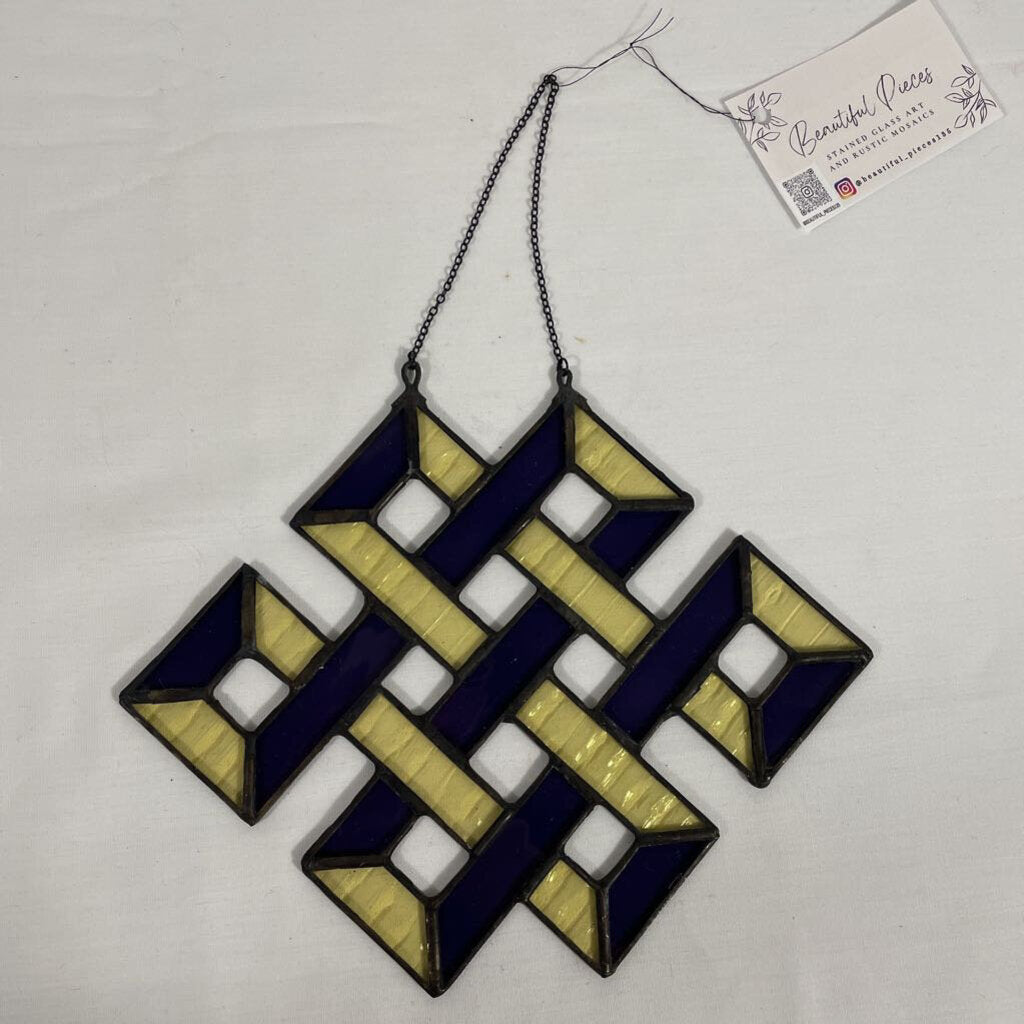 STAINED GLASS - LARGE KNOT