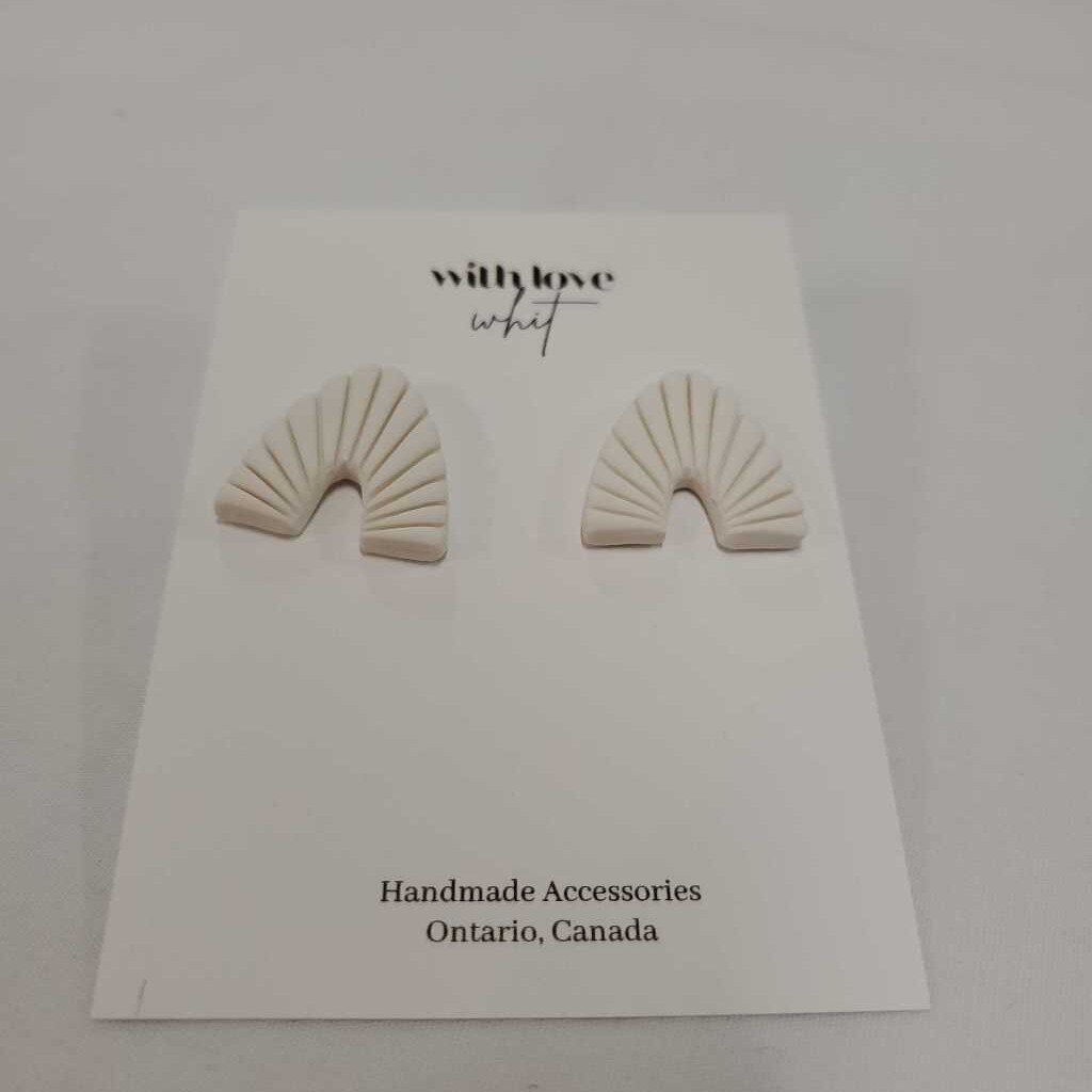 DECO ARCH STUD - WHITE