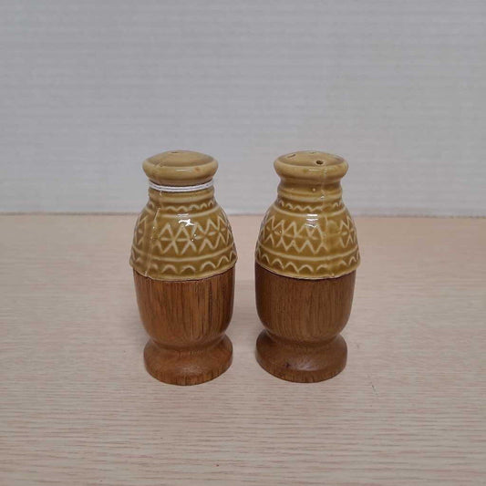 VTG TEAK & CERAMIC S&P SHAKERS