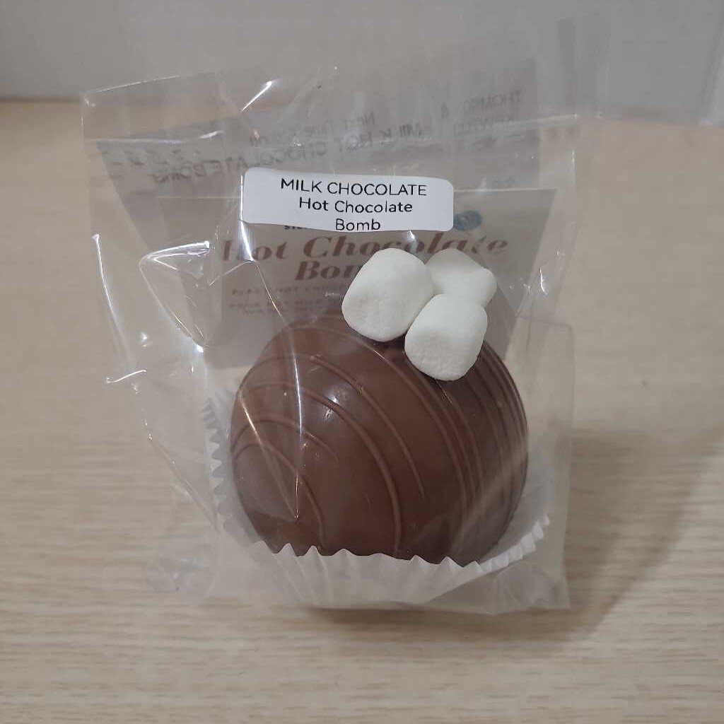 MILK HOT CHOCOLATE BOMB