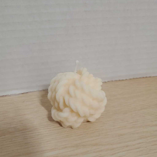 Small yarn ball