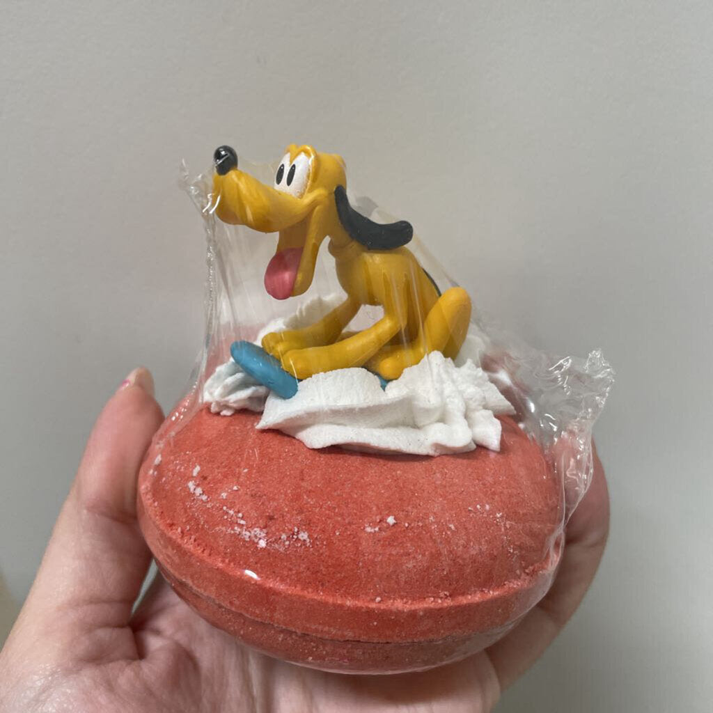 MOUSE FRIENDS BATH BOMB (MICKEY AND MINNIE CHARACTERS)