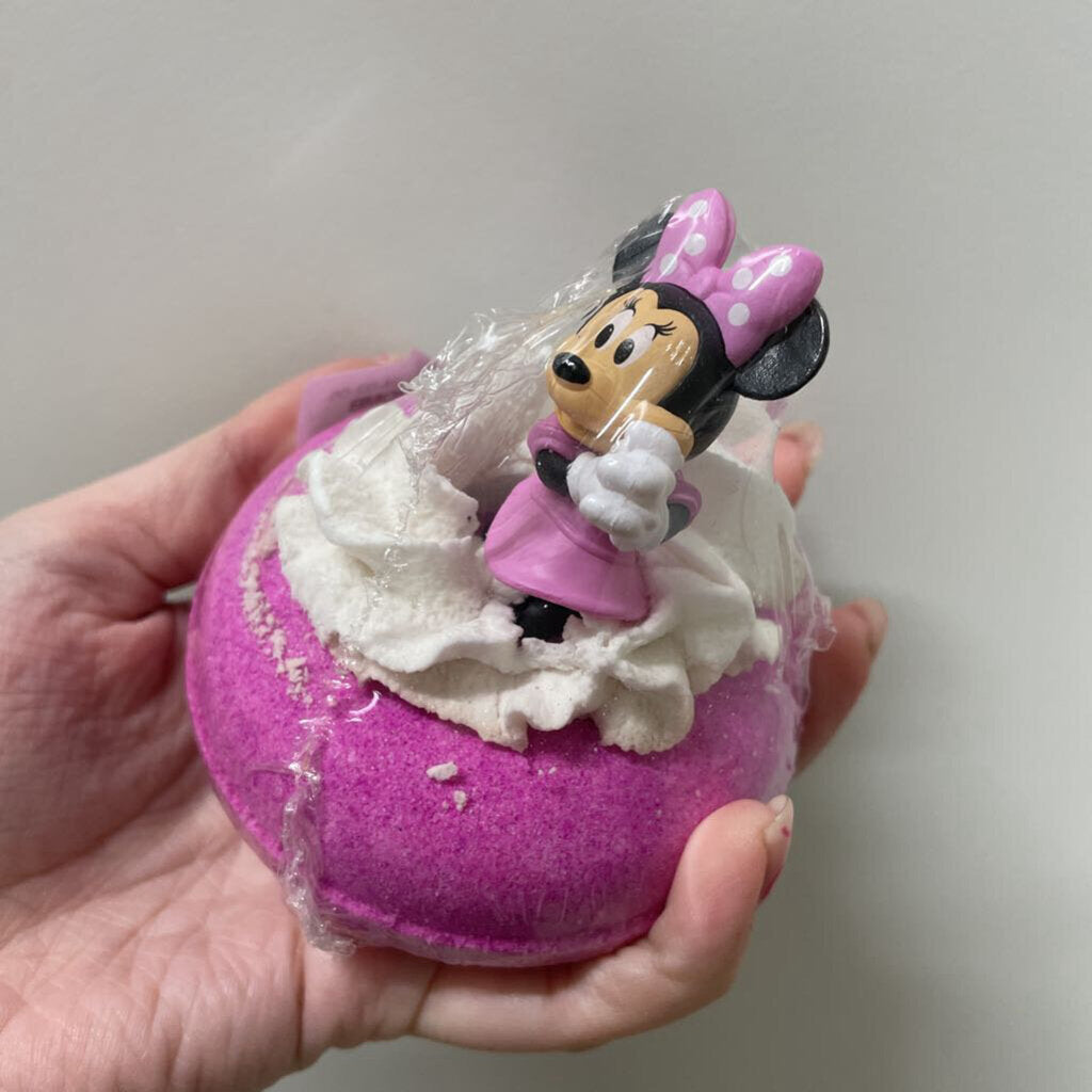 MOUSE FRIENDS BATH BOMB (MICKEY AND MINNIE CHARACTERS)
