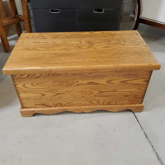 SOLID OAK CHEST