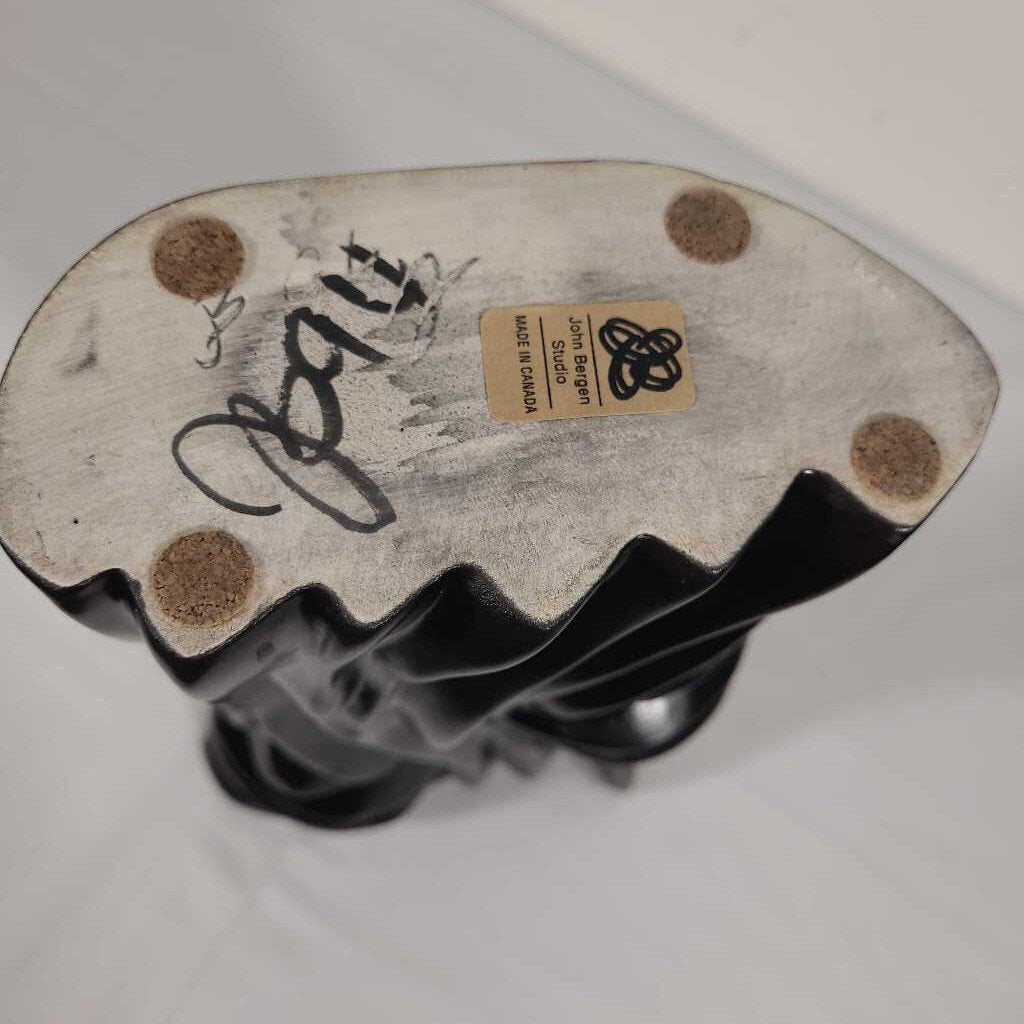 SIGNED JOHN BERGEN VASE