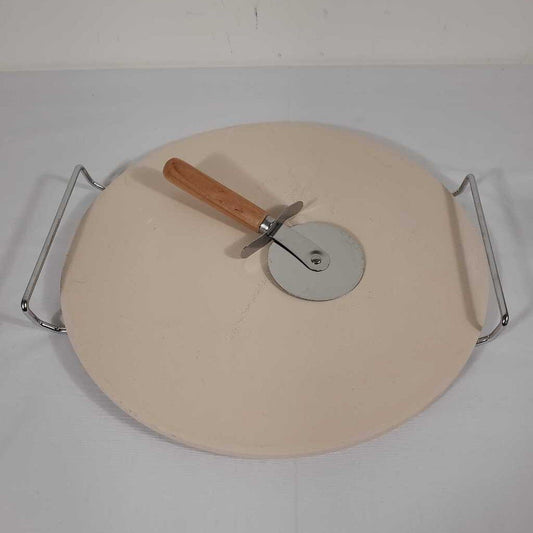 PIZZA STONE W/RACK AND CUTTING WHEEL