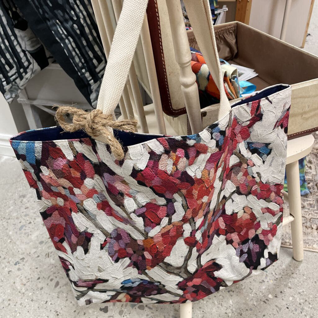 MARKET CANVAS TOTE