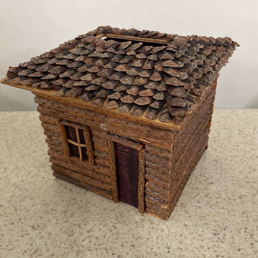 VTG COTTAGE TISSUE BOX