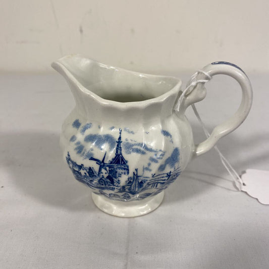 SM CREAM PITCHER - ENGLAND