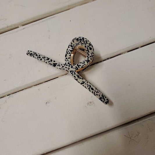 spotted loop clip