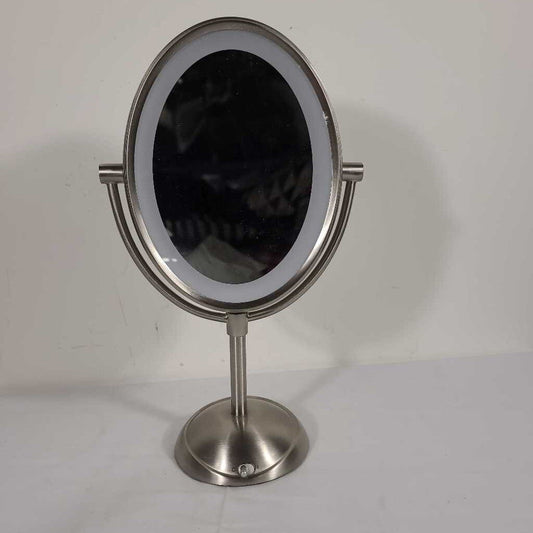 LIGHT UP ADJUSTABLE MIRROR