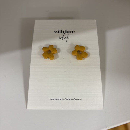 ABSTRACT FLOWER STUD - YLW