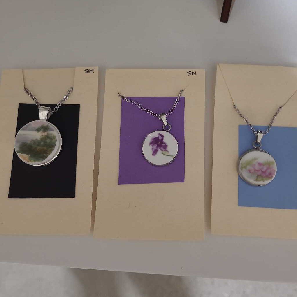 SMALL DELIGHTS: SM. PENDANT