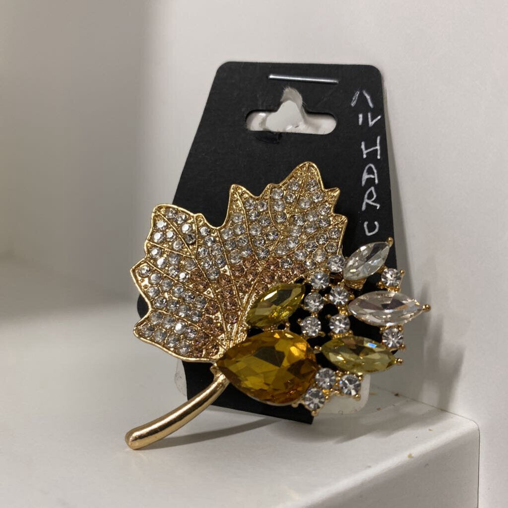 G LEAF BLING BROOCH