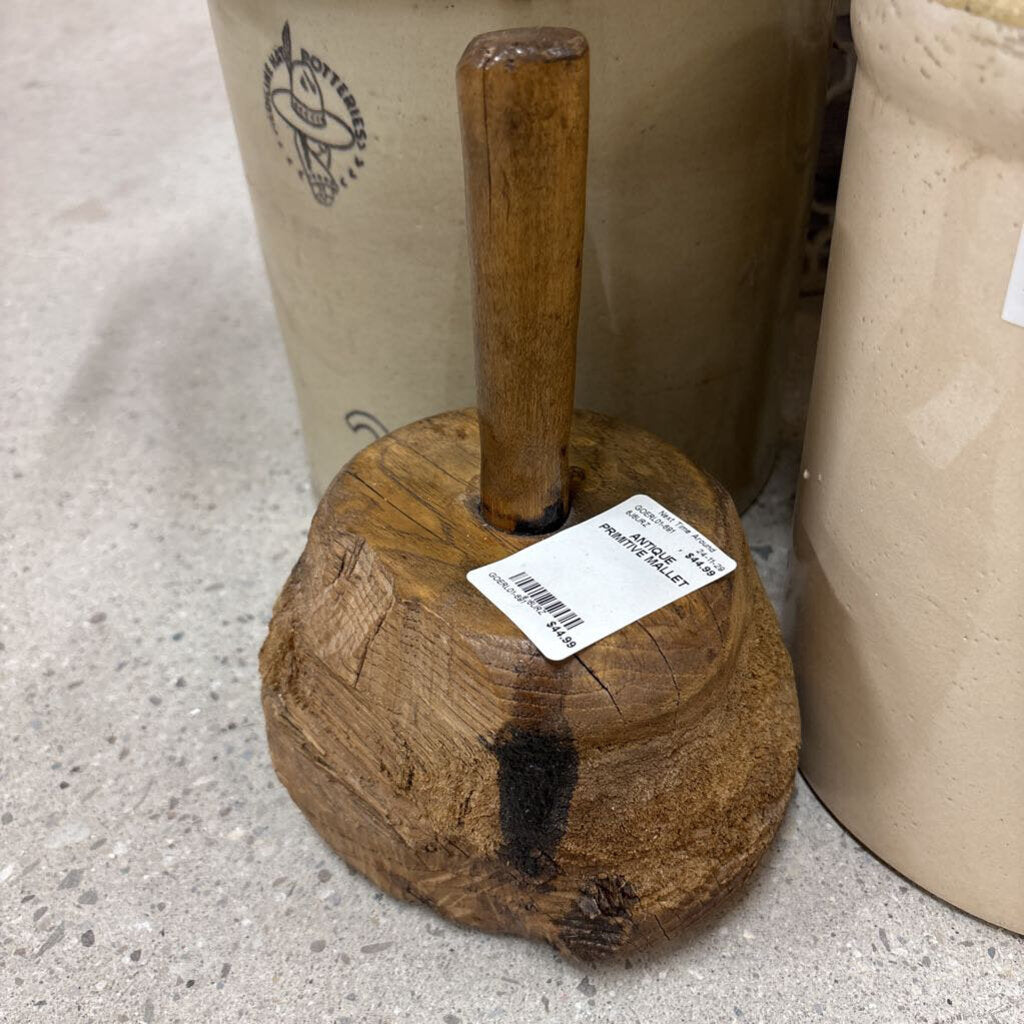 ANTIQUE PRIMITIVE MALLET