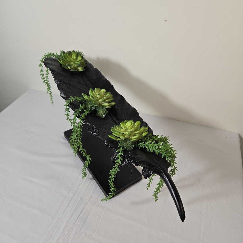 FAUX SUCCULENTS IN FEATHER STAND