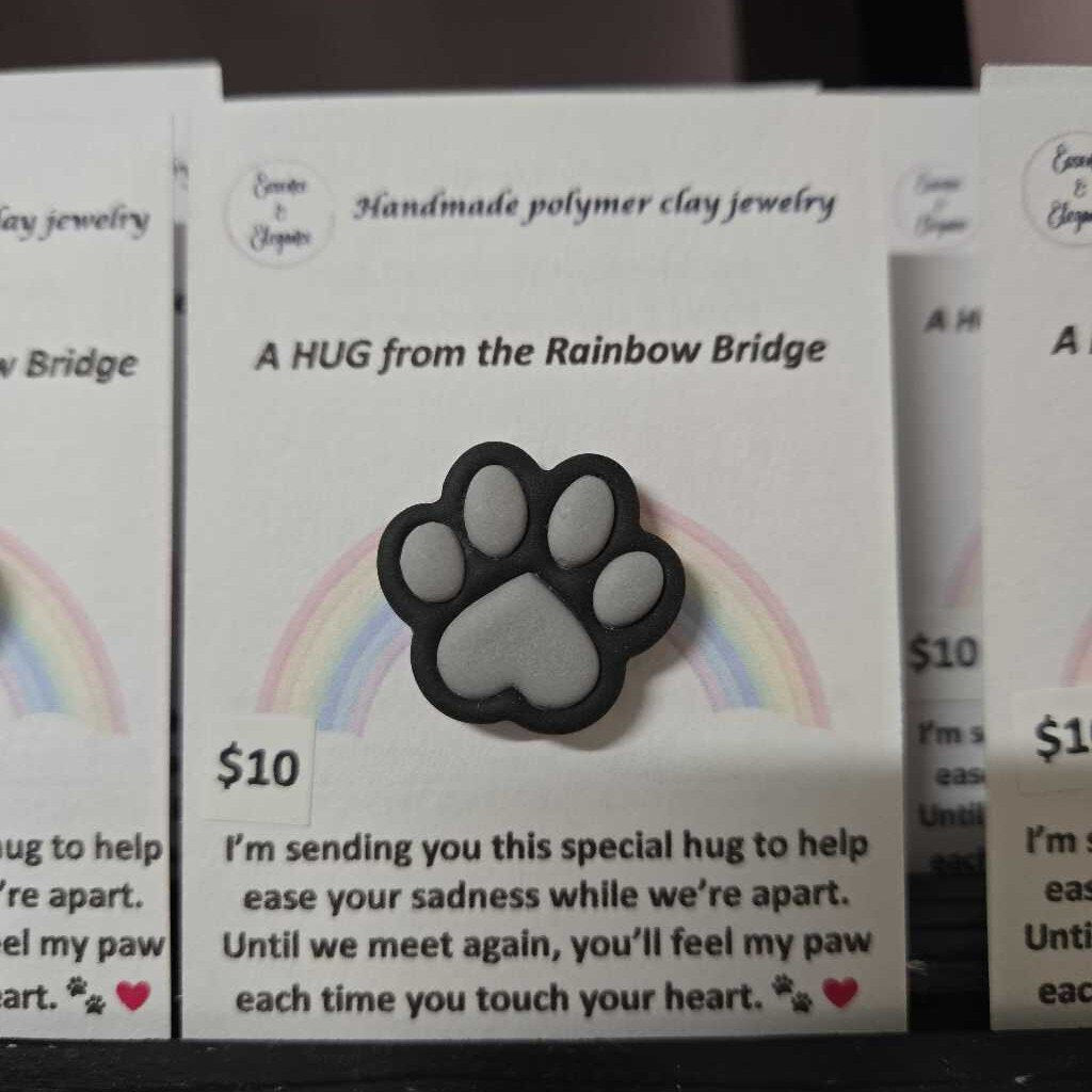 PAW PRINT PIN - BLACK/GREY