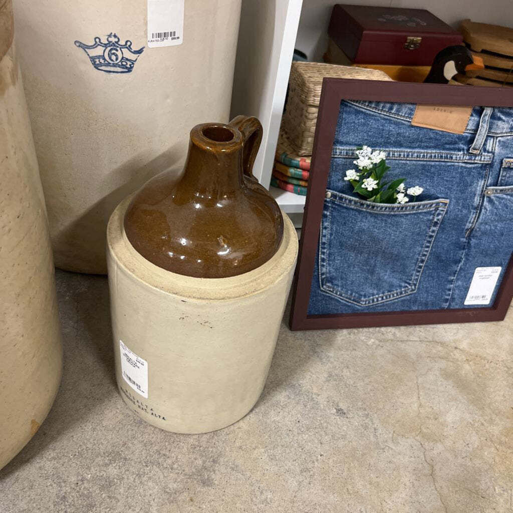 MEDALTA STONEWARE CROCK