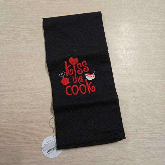 EMB T-towel black kiss the cook