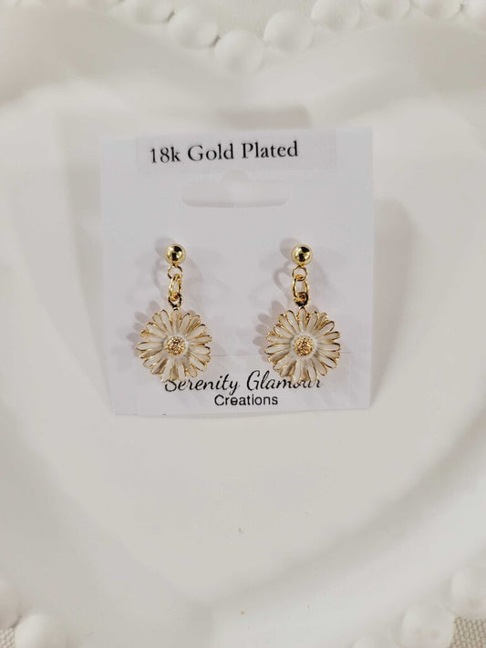 18k Gold Plated White Flower Earings