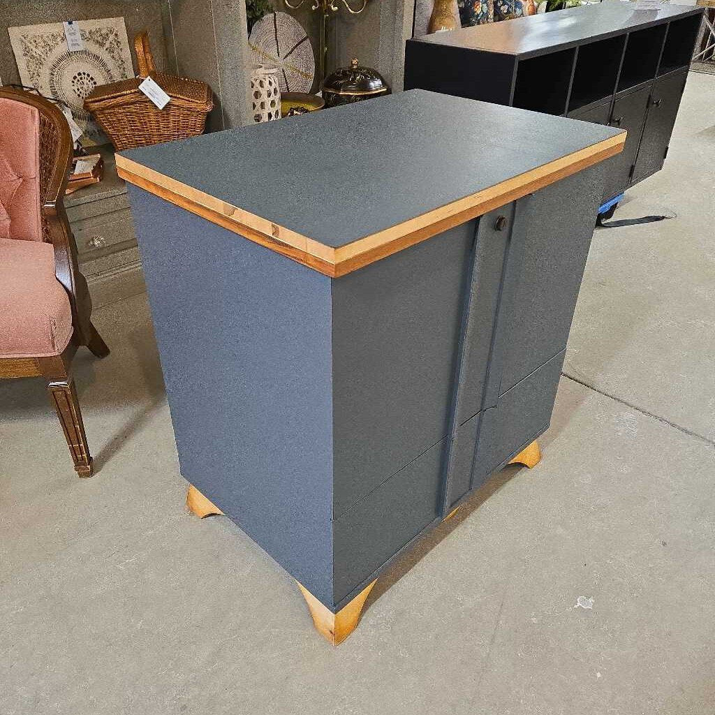 REFINISHED HONDERICH CEDAR CHEST