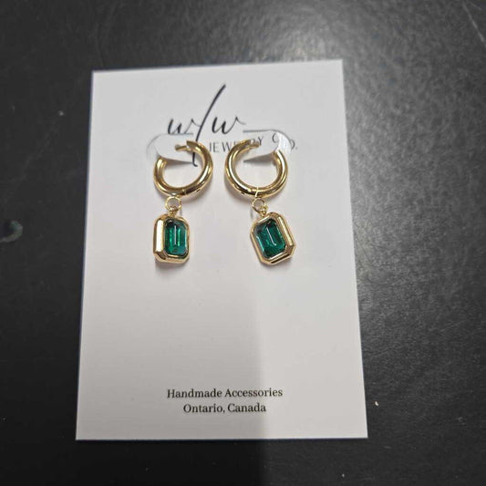 SS EMERALD CUT HOOPS - EMERALD GRN