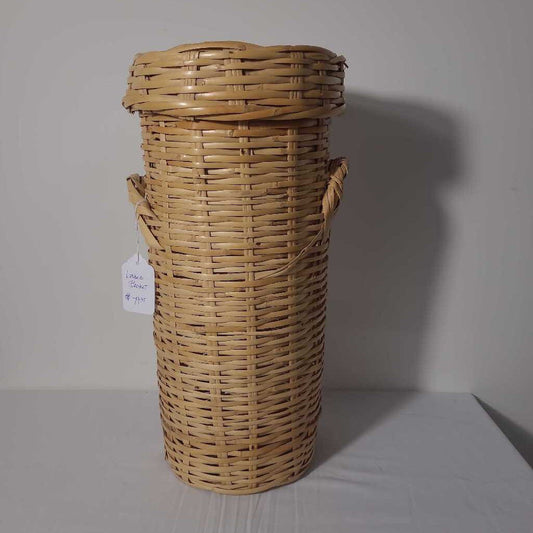 LIDDED BASKET