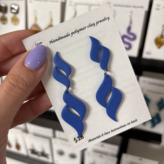BLUE DOUBLE CURVES - SILVER STUD