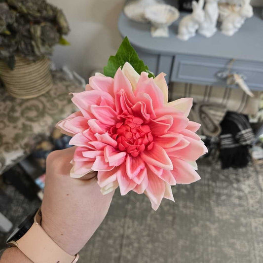 21" Fresh Touch Dahlia Spray - Pink