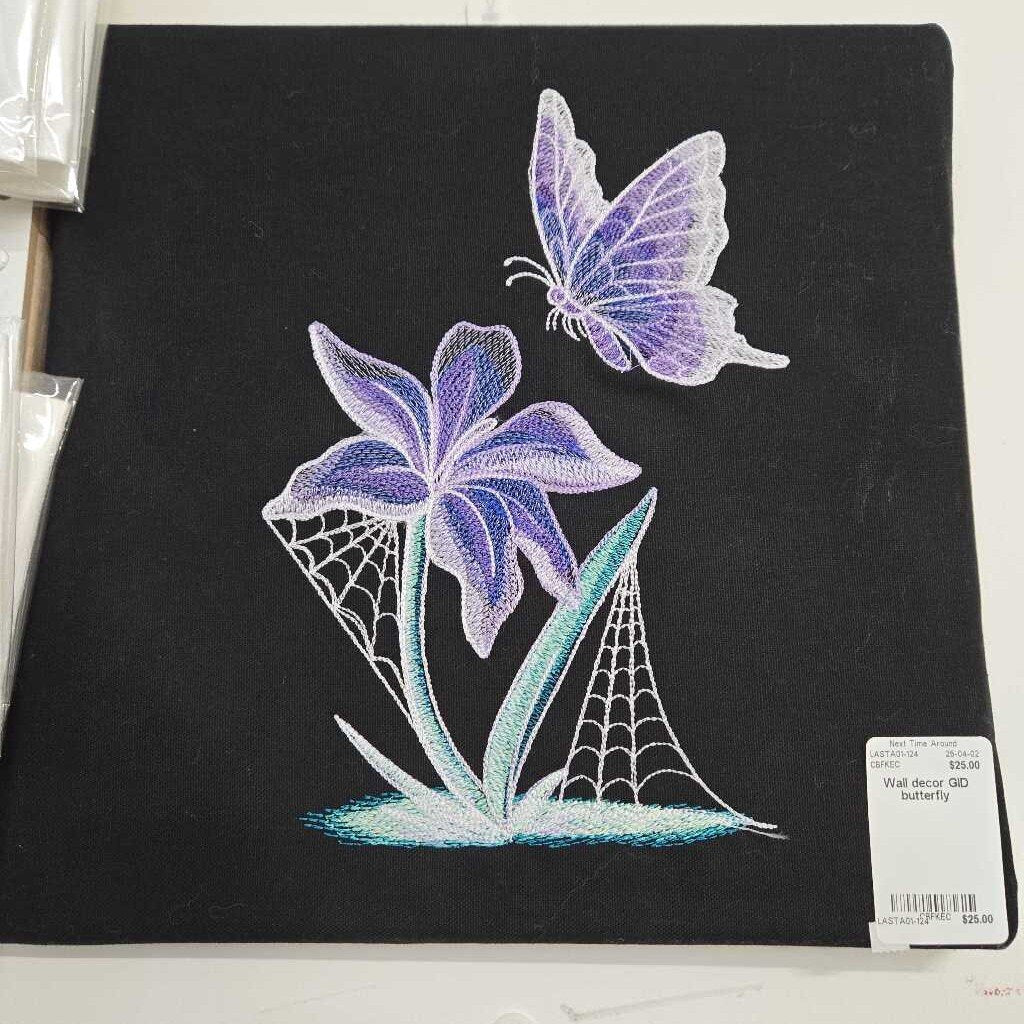 Wall decor GID butterfly