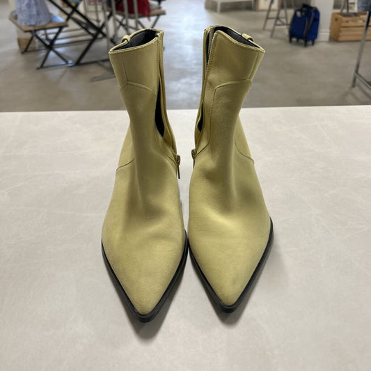 POINTED TOE BOOTIES