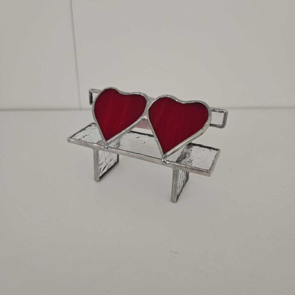STAINED GLASS - 2 HEARTS ON BENCH