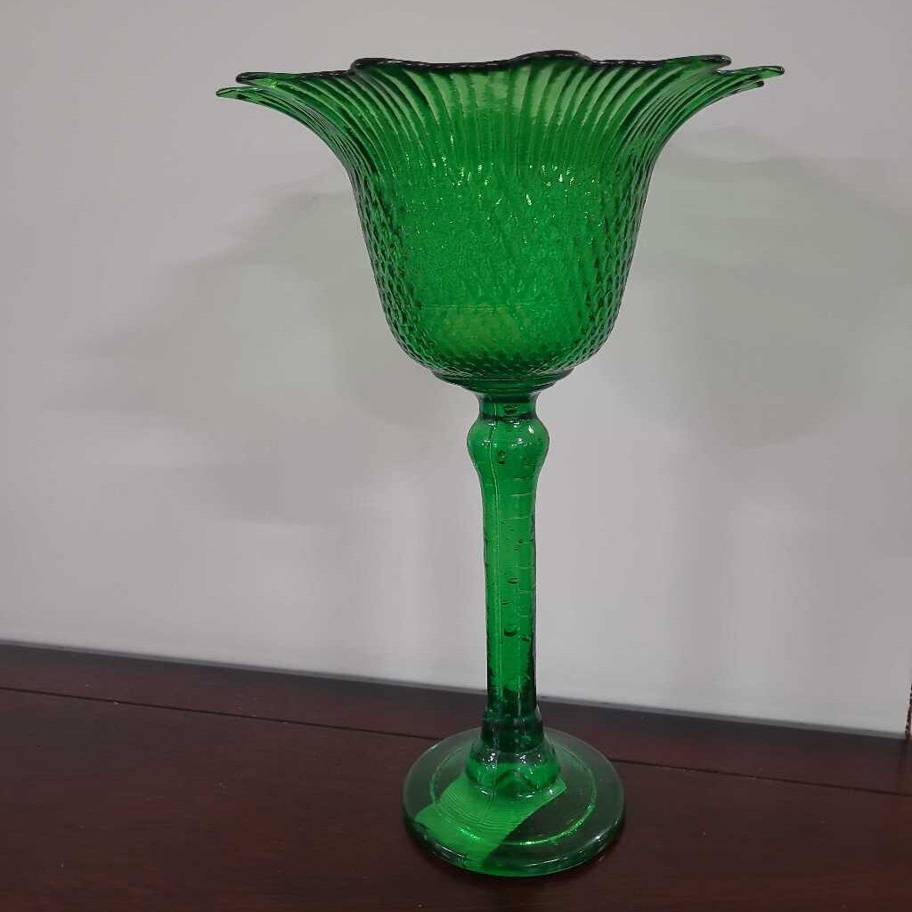 VTG EMERALD GREEN HEAVY GLASS CANDLE HOLDER