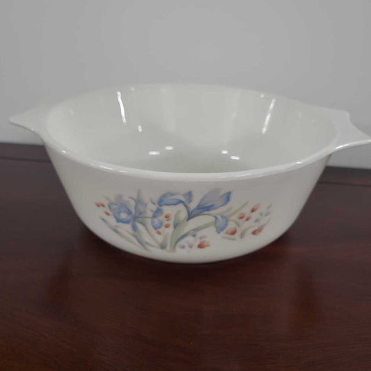 VTG PYREX BLUE IRIS 9" ROUND CASSEROLE DISH MADE IN ENGLAND