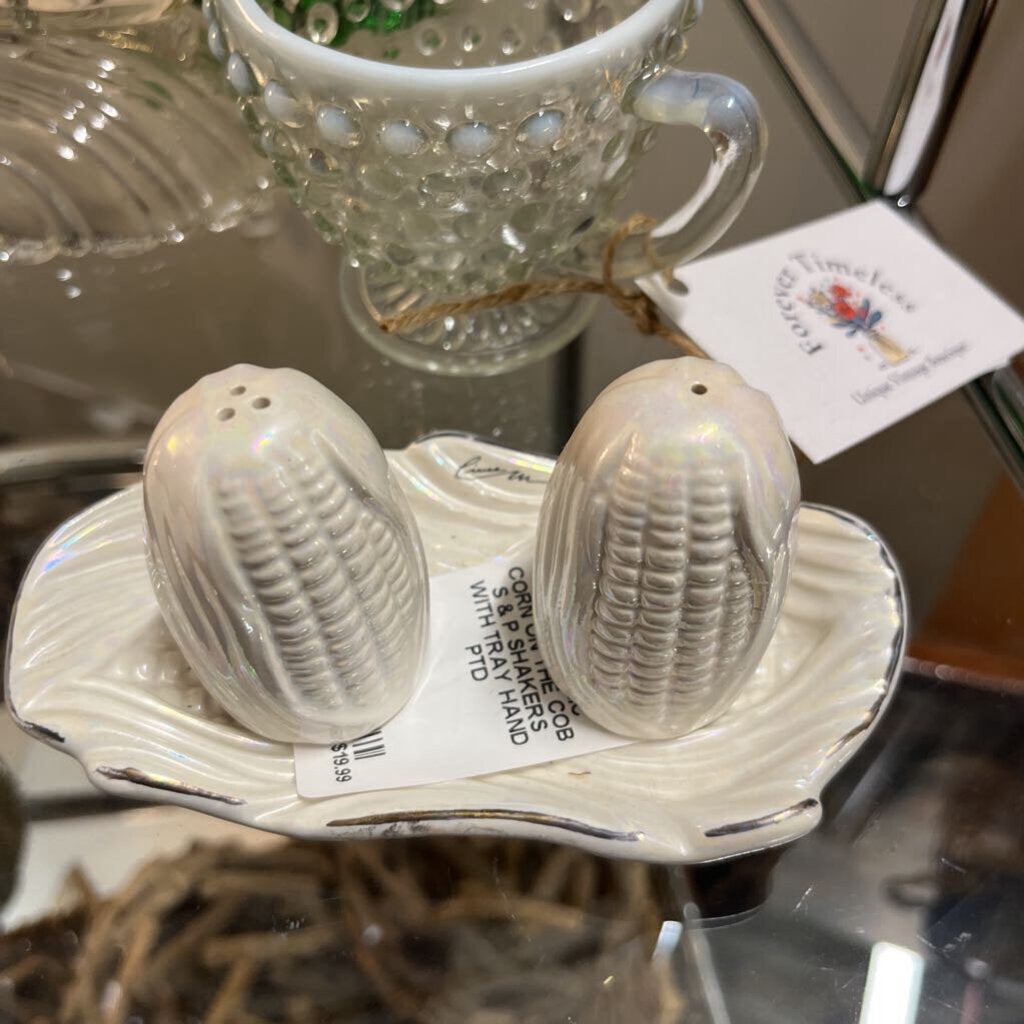 VTG CERAMIC CORN ON THE COB S & P SHAKERS WITH TRAY HAND PTD