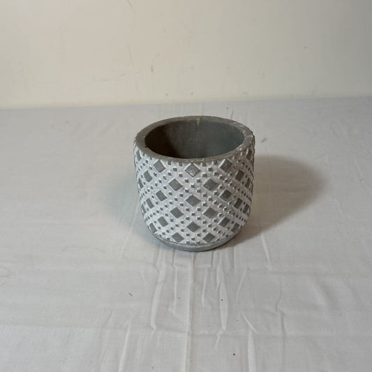 GREY DIAMOND POT