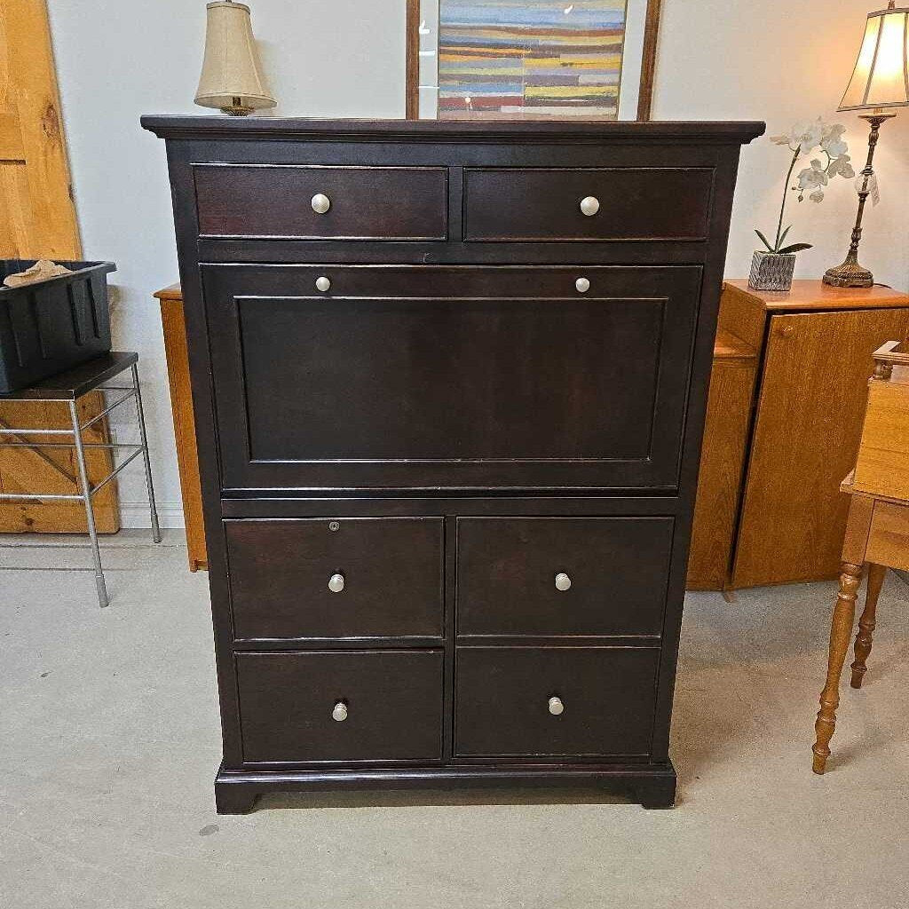 WINNERS ONLY HIDDEN DESK