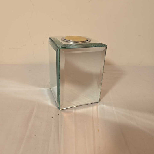 MIRRORED TEALIGHT HOLDER
