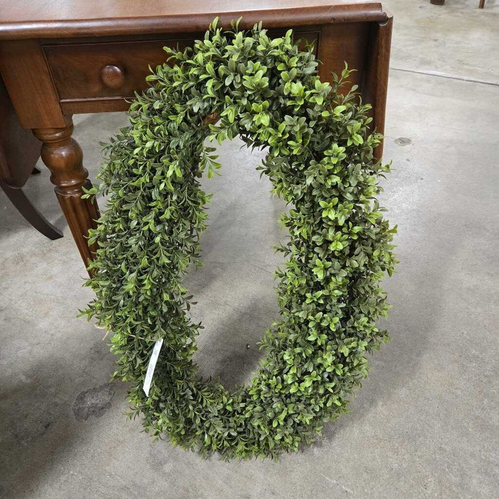 ARTIFICIAL OVAL BOXWOOD WREATH WITH BAMBOO BACKING