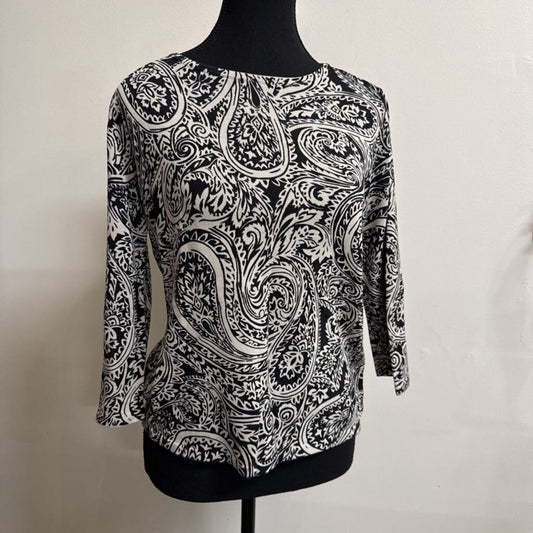 PAISLEY PATTERN 3/4 LENGTH SLEEVE TOP