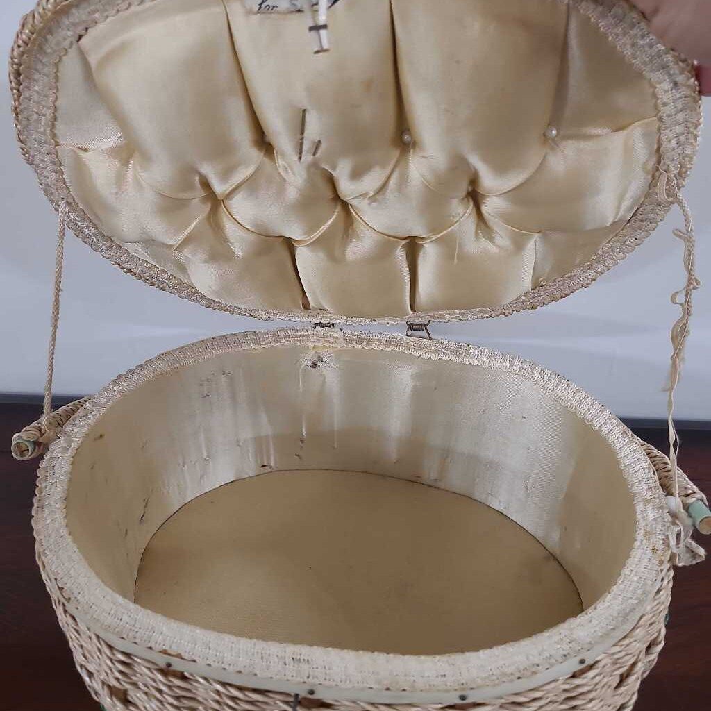 VINTAGE SEWING BASKET WITH VINYL FLORAL TOP