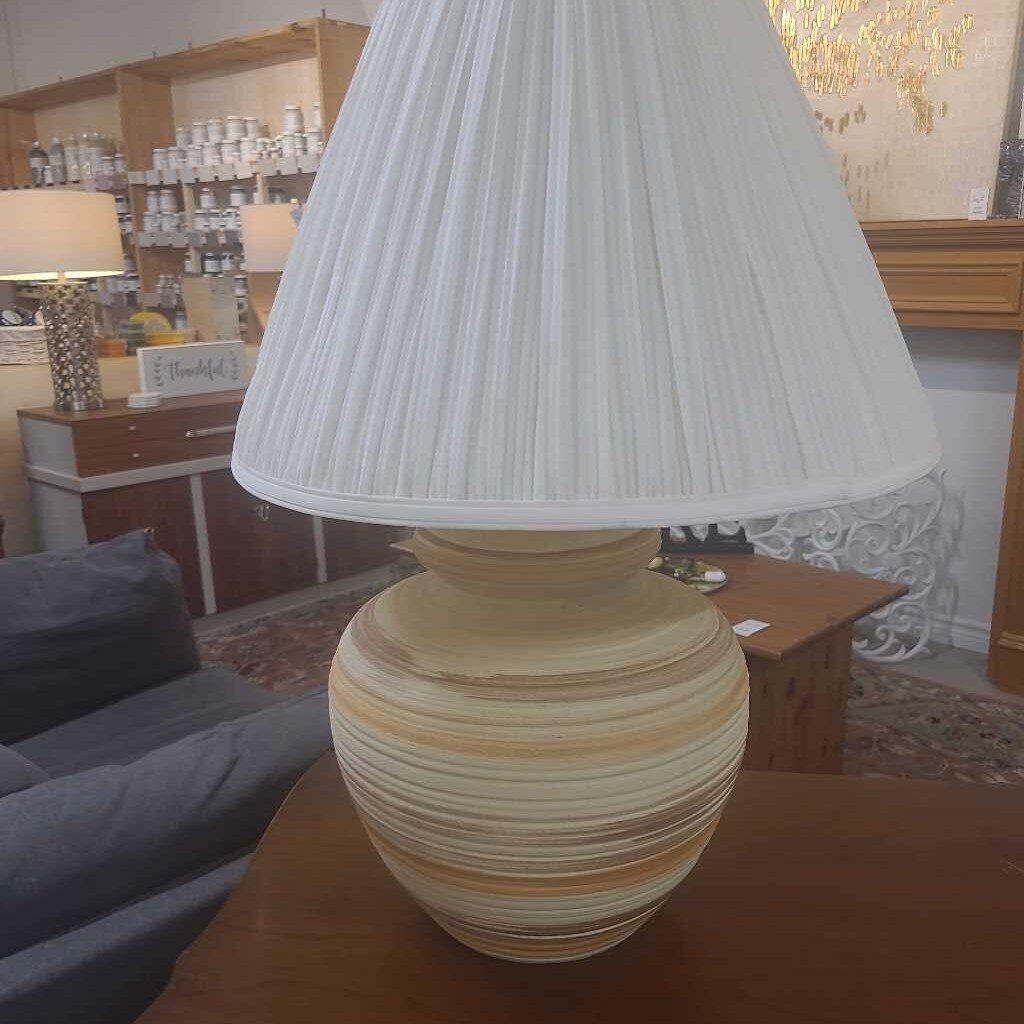 YELLOW, ORANGE & BROWN TABLE LAMP